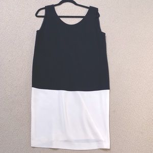 Sleeveless dress